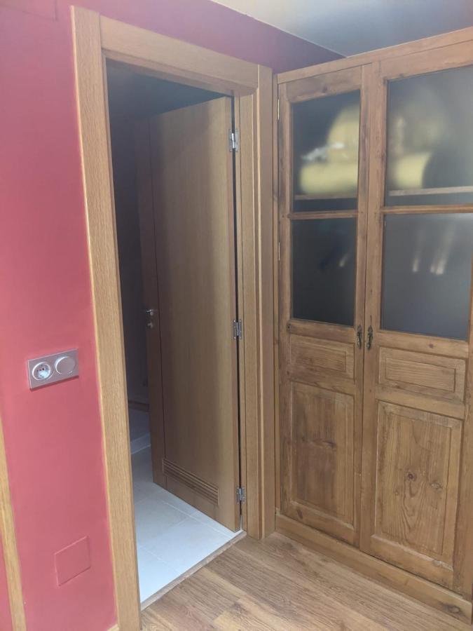 Hotel La Plaza Proaza Zewnętrze zdjęcie